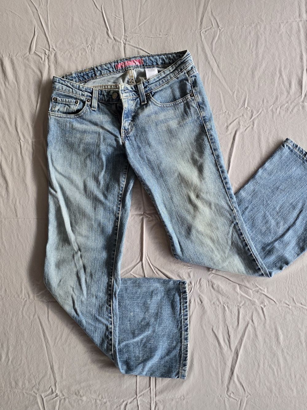 Women's Levi's 524 Too Superlow Flare Cut Blue Jeans - Size 7 (Pink Label)
